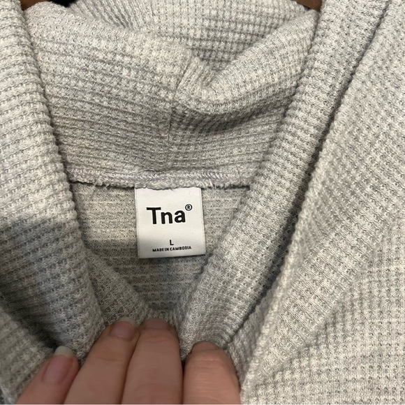 Tna turtle neck aritzia - Picture 7 of 7